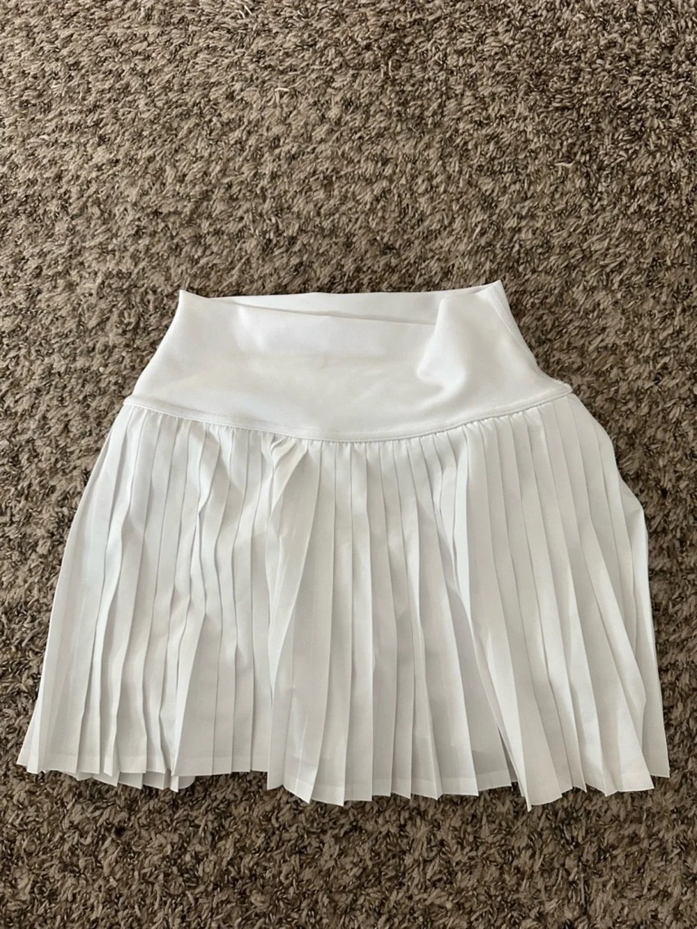 ALO Yoga White Pleated Mini Skirt